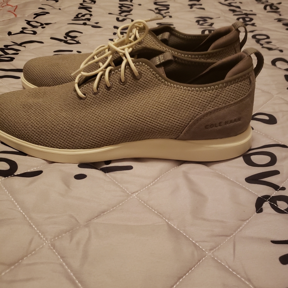 Dress  shoes